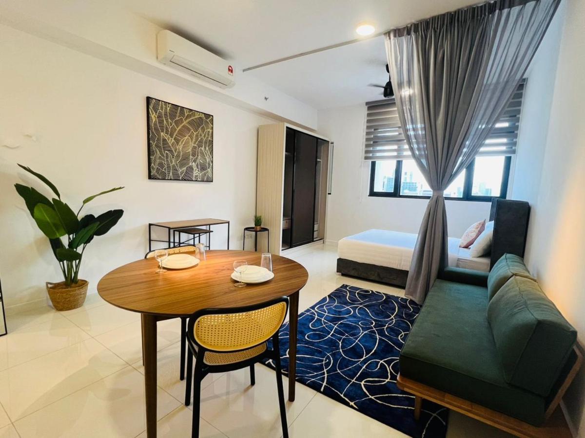 Chambers Serviced Suites Klcc By Cozy Stay Kuala Lumpur Exterior photo